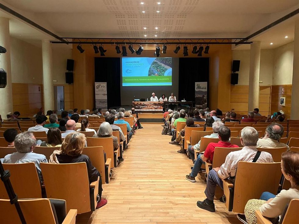 Imagen del encuentro 'Doñana, su gente y el agua' celebrado en Almonte (Huelva).