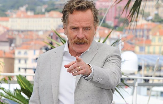 May 24, 2023, Cannes, Cote d'Azur, France: BRYAN CRANSTON attends the photocall for 'Asteroid City' during the 76th Annual Cannes Film Festival at Palais des Festivals on May 24, 2023 in Cannes, France.