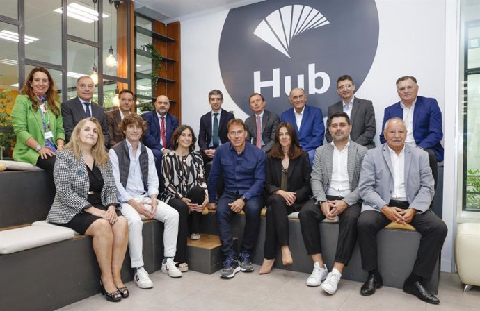 Los exfutbolistas Emilio Butragueño y José Martínez 'Pirri' apadrinan la presentación del IX Torneo de Golf Solidario by Unicaja Banco.