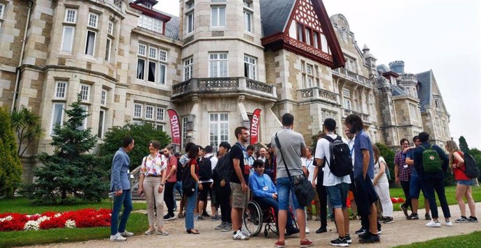 El Ministerio de Ciencia e Innovación y la UIMP lanzan la VII Edición del Programa de becas Blas Cabrera