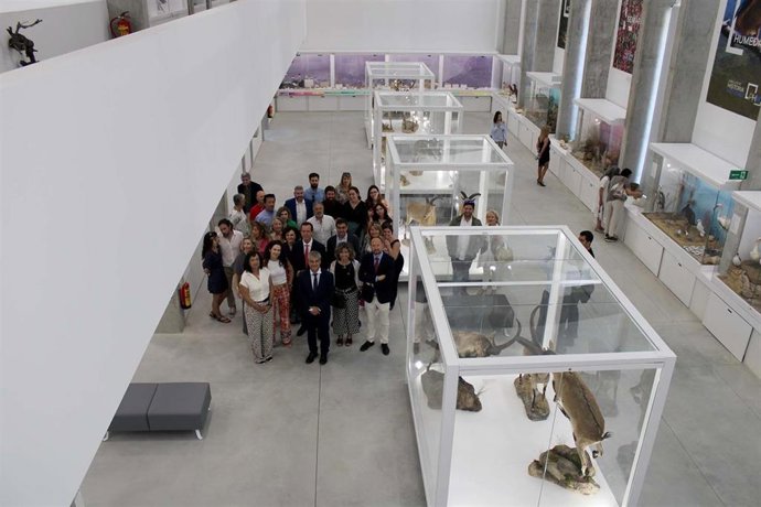 Inauguración del Pabellón de Historia Natural de la UAL.