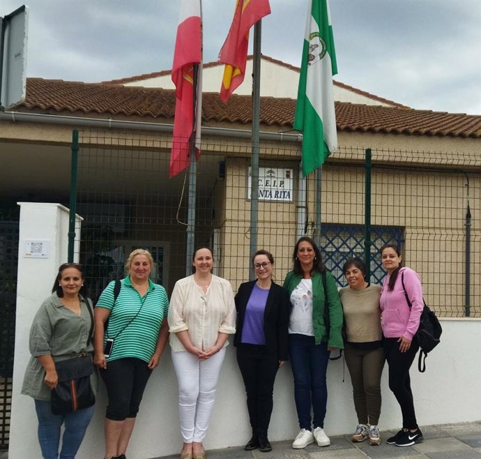 Familias del colegio Santa Rita de Campamento.