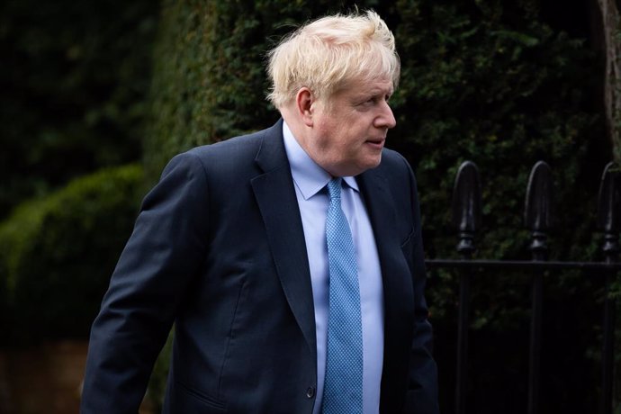 Archivo - March 22, 2023, London, United Kingdom: Former Prime Minister Boris Johnson leaves his home in London. Johnson will seek to save his reputation by giving evidence to a committee investigating whether he deliberately lied to lawmakers over Part