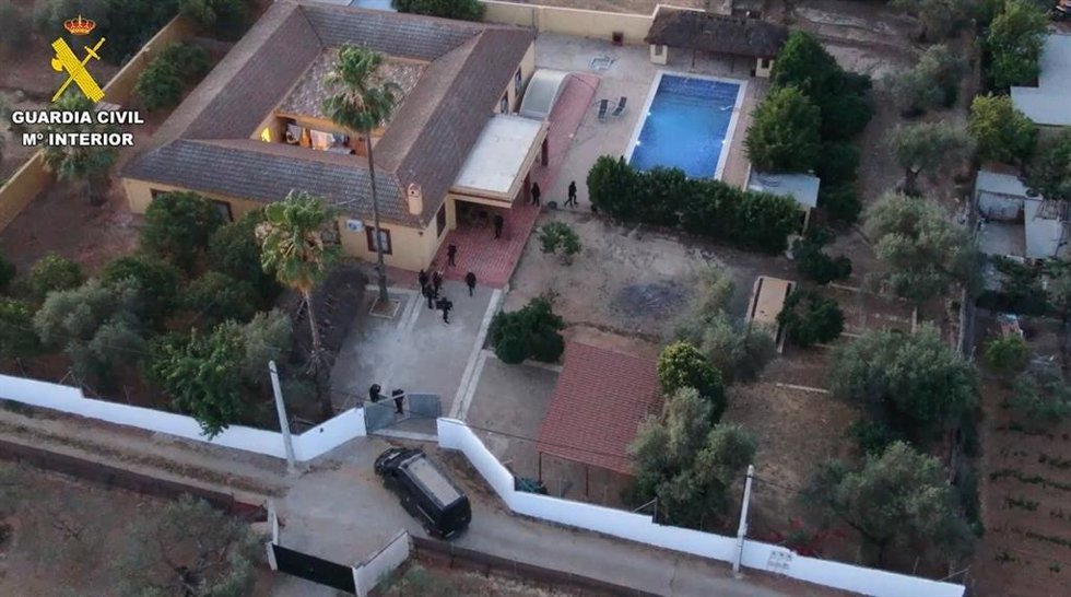 Un total de 130 agentes han participado en la operación contra el tráfico de marihuana en la provincia de Sevilla.