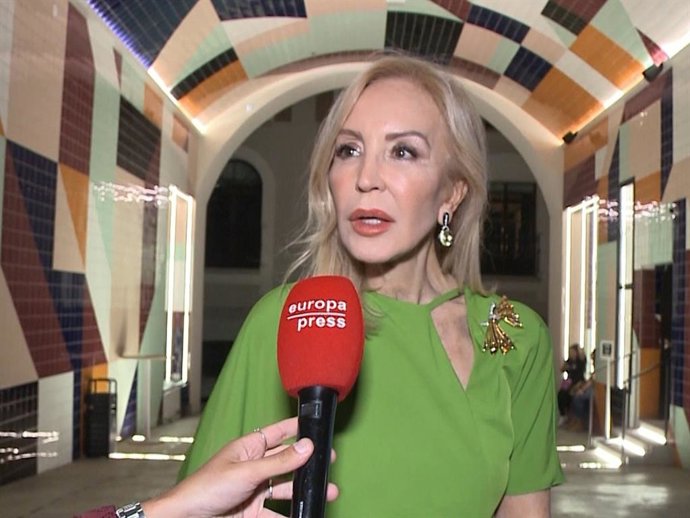 CARMEN LOMANA EN LA FIESTA DE LA BIENVENIDA AL VERANO DE 'ESPEJO PÚBLICO'