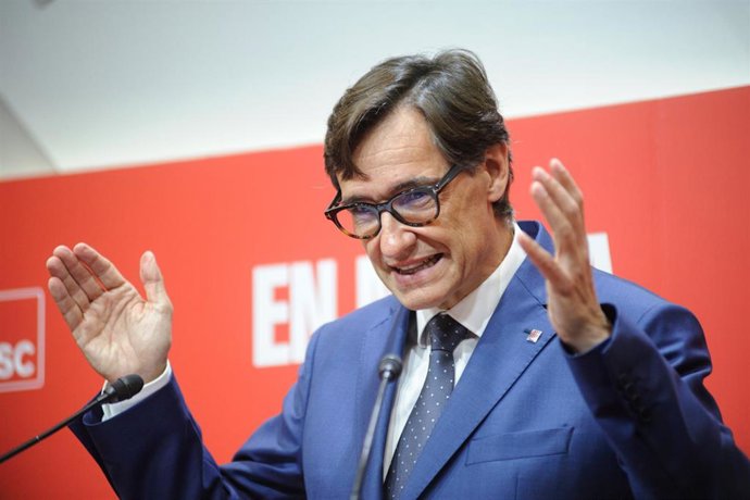 El líder del PSC, Salvador Illa, durante una rueda de prensa, a 29 de mayo de 2023, en Barcelona, Catalunya (España).