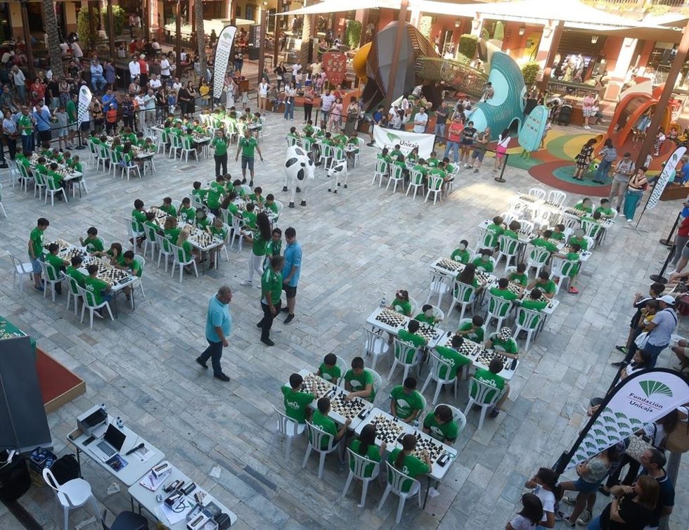 La IV Liga Escolar de Ajedrez Fundación Unicaja celebra su final con la participación de 240 alumnos de Málaga.