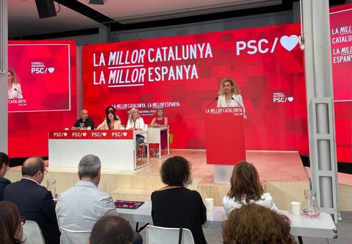 La presidenta del Congrés, Meritxell Batet, en el Consell Nacional del PSC
