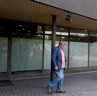 Cornell de Llobregat (Barcelona) decreta tres días de luto por el feminicidio de una mujer