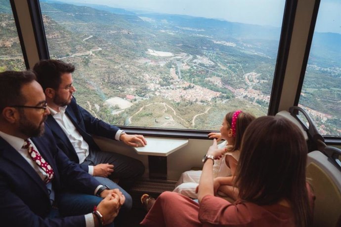 El president de la Generalitat visita el Cremallera de Montserrat