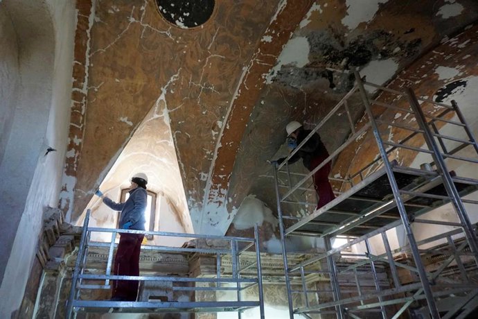 Los técnicos de la Fundación Santa María de Albarracín han trabajado en la recuperación de la ermita