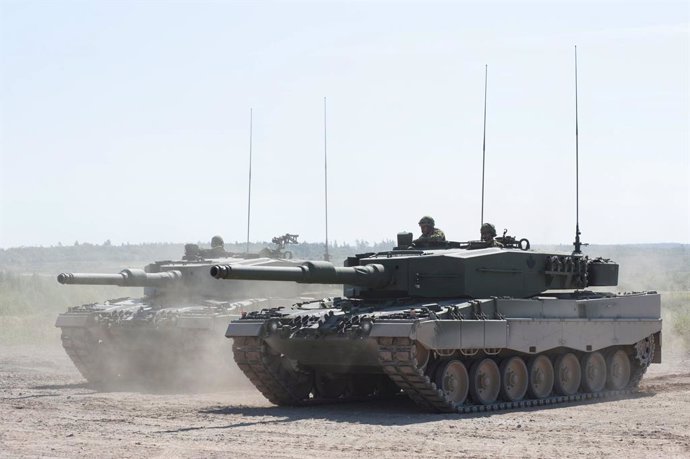 Archivo - Tancs Leopard 2A4
