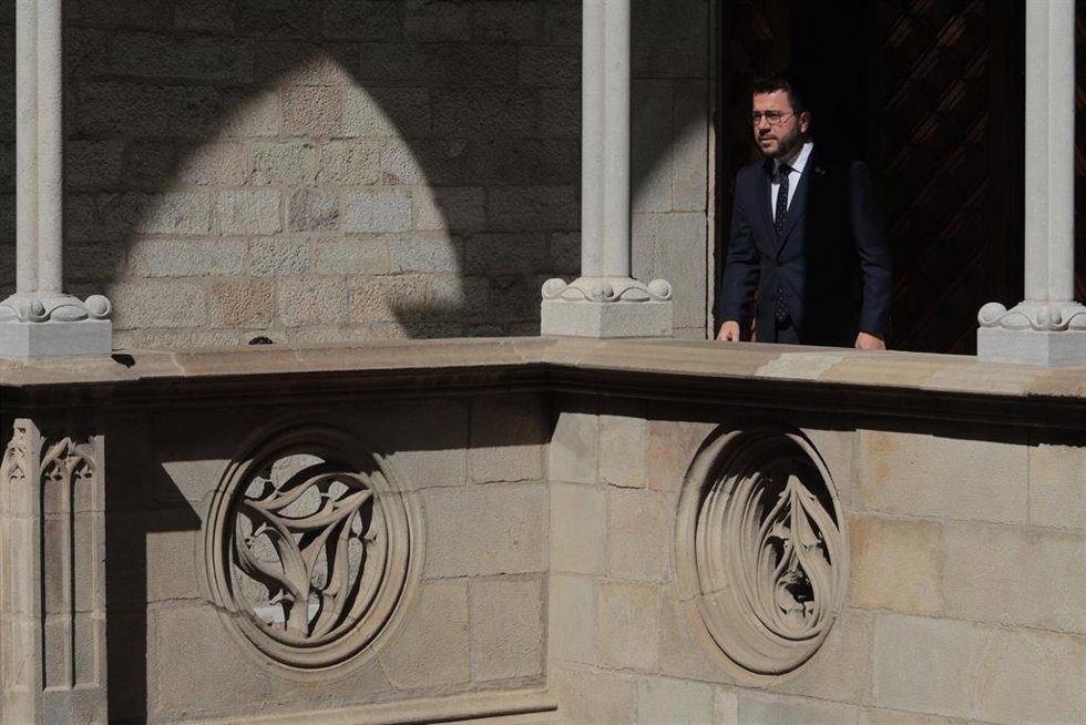 El presidente de la Generalitat, Pere Aragons, a su salida de informar de los cambios en el Ejecutivo catalán, desde la Galería Gtica del Palau de la Generalitat, a 12 de junio de 2023, en Barcelona, Catalunya (España). 