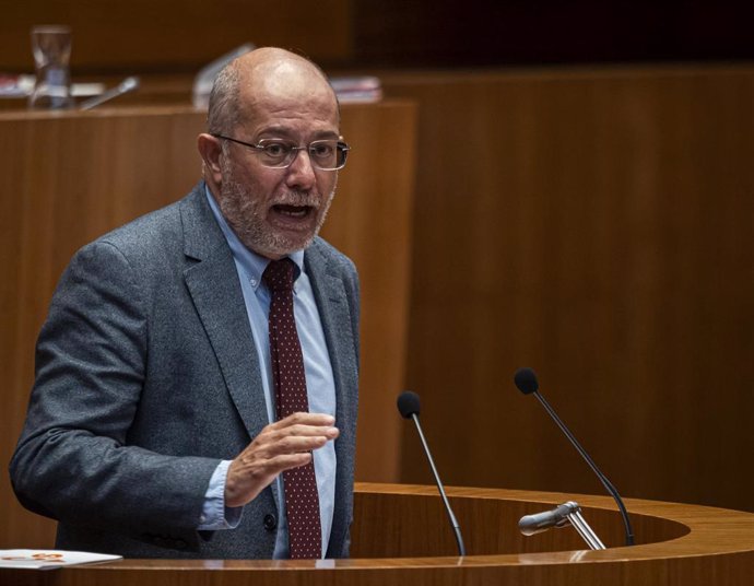 Archivo - El procurador de CS en Castilla y León, Francisco Igea, interviene en las Cortes de Castilla y León, en Valladolid, Castilla y León (España).