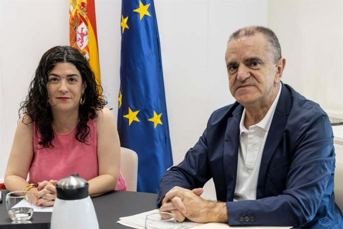 La secretaria de estado de Migraciones, Isabel Castro, y el presidente del CSD, José Manuel Franco, han analizado los incidentes violentos en el deporte esta temporada.