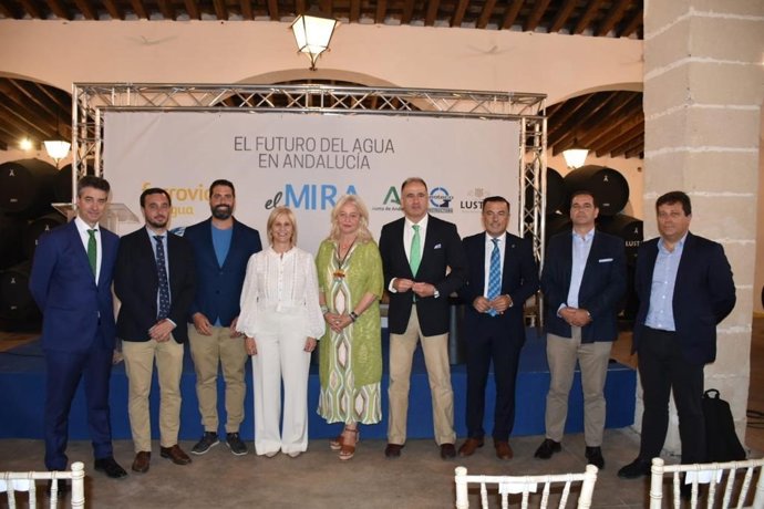 La delegada del Gobierno de la Junta de Andalucía en la provincia de Cádiz, Mercedes Colombo, participa en la jornada 'El futuro del Agua en Andalucía', en Jerez
