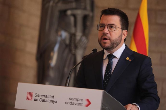 El presidente de la Generalitat, Pere Aragons, comparece para informar de los cambios en el Ejecutivo catalán, desde la Galería Gtica del Palau de la Generalitat, a 12 de junio de 2023, en Barcelona, Catalunya (España). 