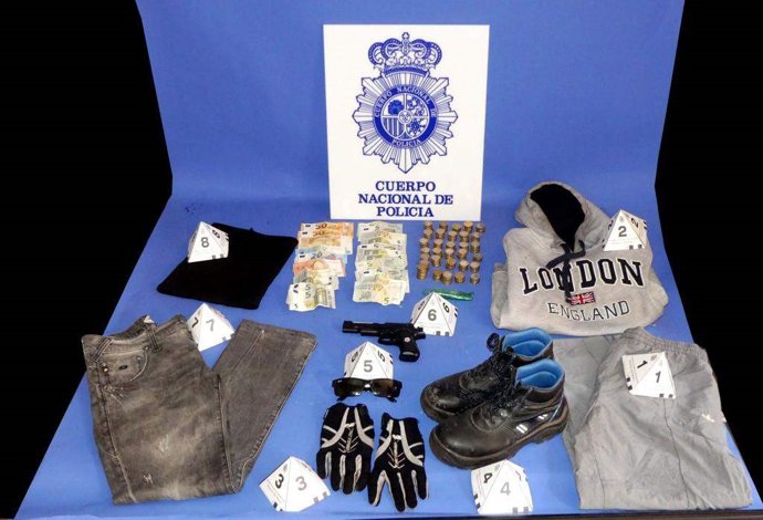 Objetos intervenidos.