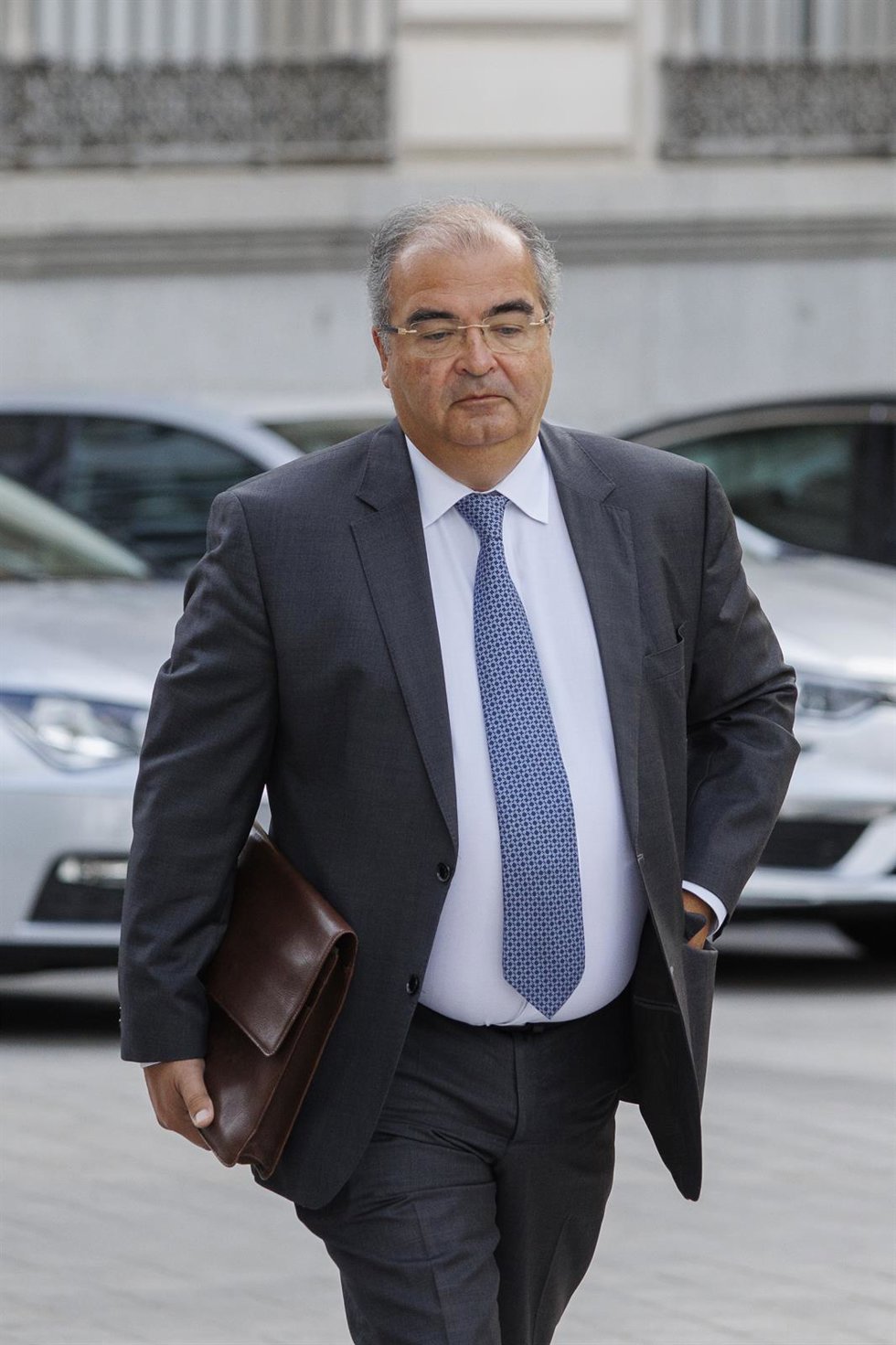 Archivo - El expresidente del Banco Popular Ángel Ron a su llegada a un juicio en la sede de la Audiencia Nacional, a 19 de octubre de 2022, en Madrid (España).