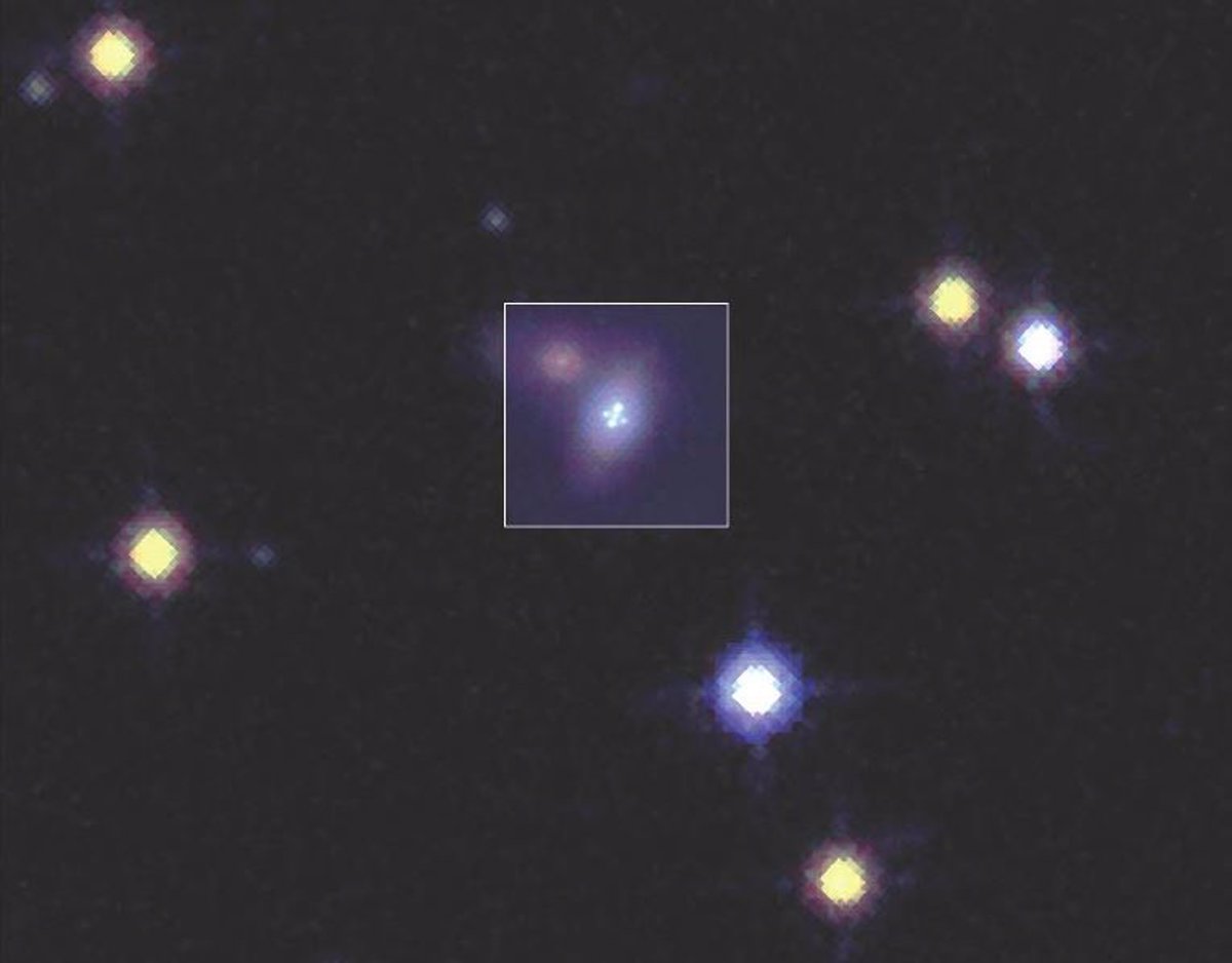 A cosmic magnifying glass reveals a rare supernova 4,000 million light-years away