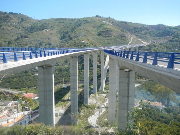 Viaducto de Río Verde. P.K. 913+400 de la autovía del Mediterráneo A-7