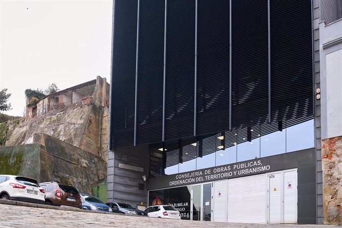 Archivo - Sede de la Consejería de Obras Públicas, Ordenación del Territorio y Urbanismo de Cantabria