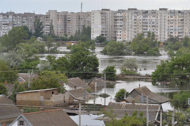 Inundaciones en la región ucraniana de Jersón tras la destrucción de la presa de Nueva Kajovka