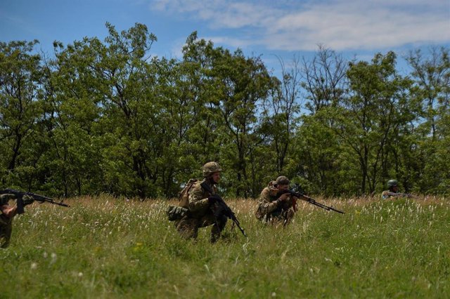 Entrenamiento de militares ucranianos en Kurajove (Archivo)