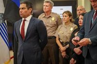 Miami aumenta las medidas de seguridad ante la posibilidad de protestas por la imputación de Trump