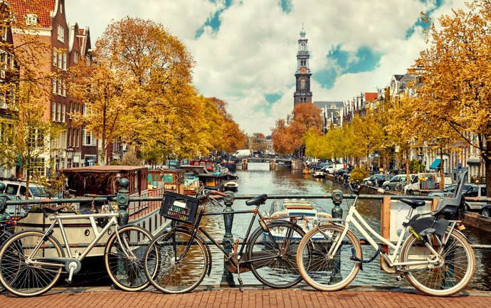 Bici en Canal Amsterdam.