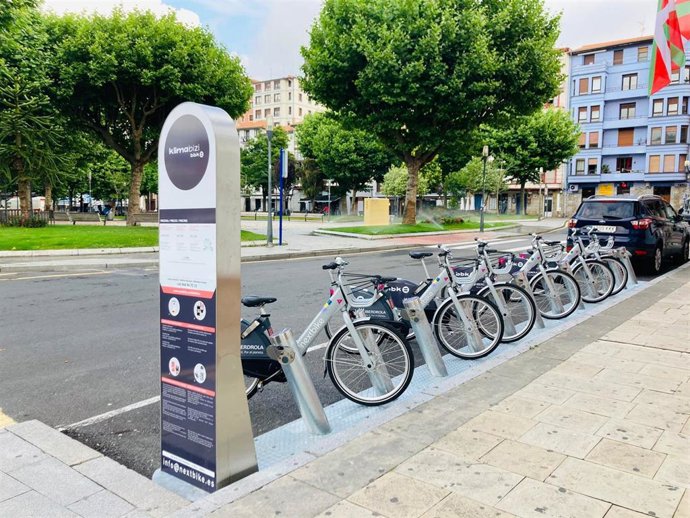 Estación del nuevo servicio de bicicletas eléctricas en Bermeo.