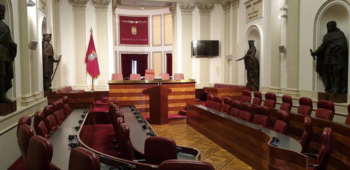 El salón de plenos de las Juntas Generales de Álava