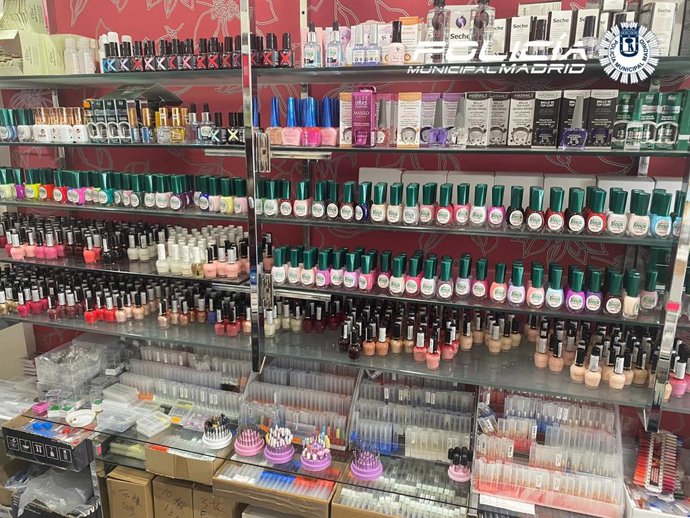La mayor redada contra cosméticos falsos y cancerígenos de origen chino acaba con 710.000