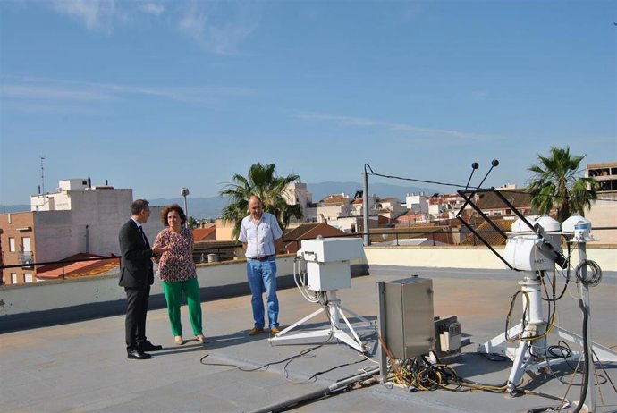La delegada del Gobierno en la Región de Murcia, Caridad Rives, y el delegado territorial de la Agencia Estatal de Meteorología (Aemet), Juan Esteban Palenzuela, presentan en rueda de prensa el balance climatológico de la primavera
