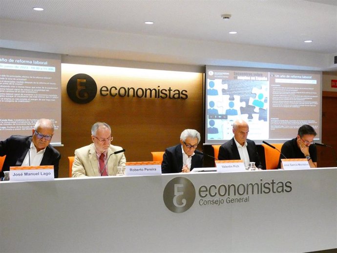 José Manuel Lago, Roberto Pereira, Valentín Pich, José García Montalvo y José Ignacio Conde-Ruiz.