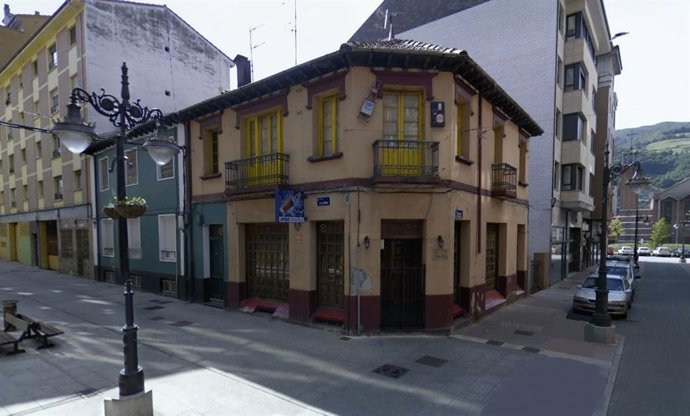 Edificio a subasta en Mieres