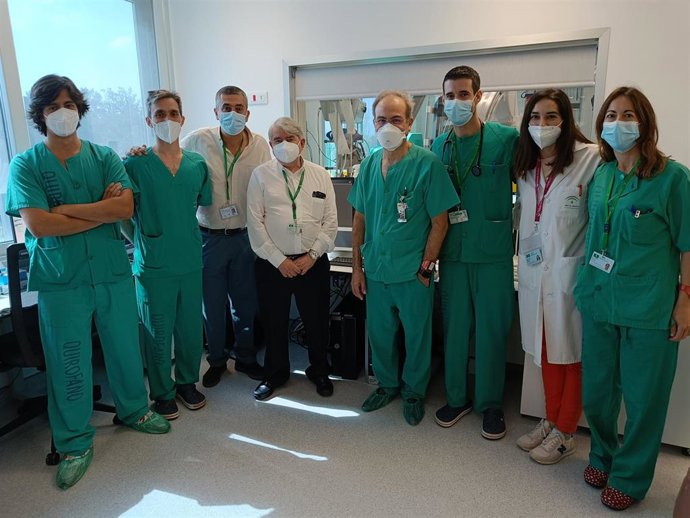 Un estudio realizado por investigadores del Hospital Virgen de la Victoria e IBIMA revela que la ablación con catéter es eficaz y segura para el tratamiento de la fibrilación auricular en pacientes de edad avanzada