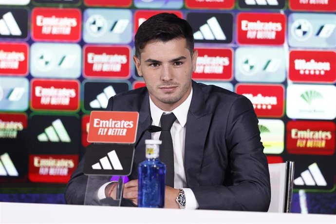 El jugador Brahim Díaz, en su presentación como nuevo futbolista del Real Madrid.