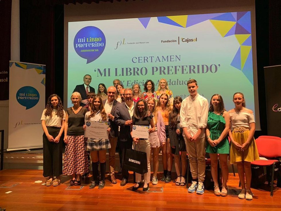 Una alumna del Colegio Portaceli de Sevilla gana la décima edición del concurso 'Mi libro preferido' de Fundación Lara
