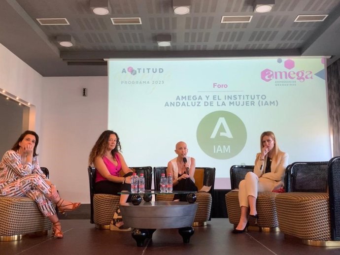 Foro informativo organizado por la Asociación de Mujeres Empresarias de Granada (Amega)