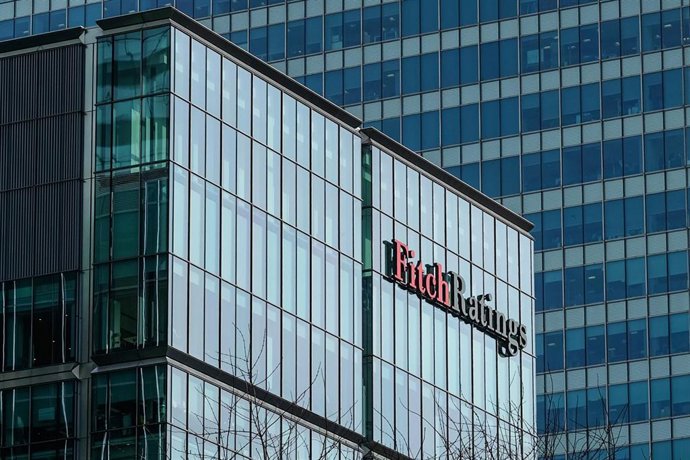 Archivo - FILED - 17 March 2017, England, London: A general view of the London office of UScredit rating agency Fitch Ratings. Fitch downgraded its sovereign outlook for the United States to negative, while leaving its AAA rating unchanged. Photo: Jens