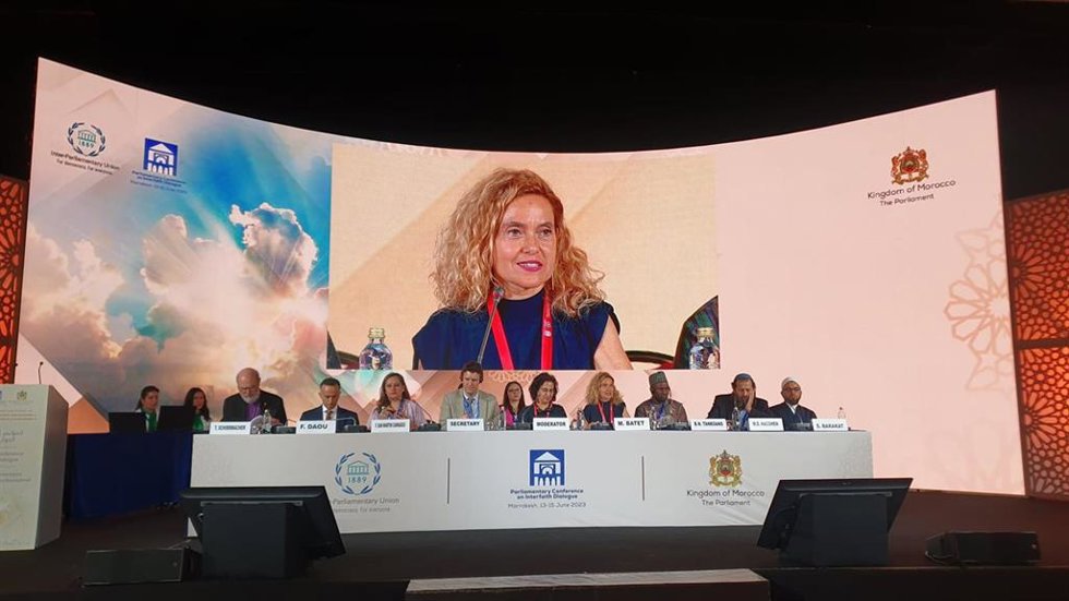 La presidenta del Congreso, Meritxell Batet, durante su intervención en la Conferencia Parlamentaria sobre Diálogo Interreligioso.