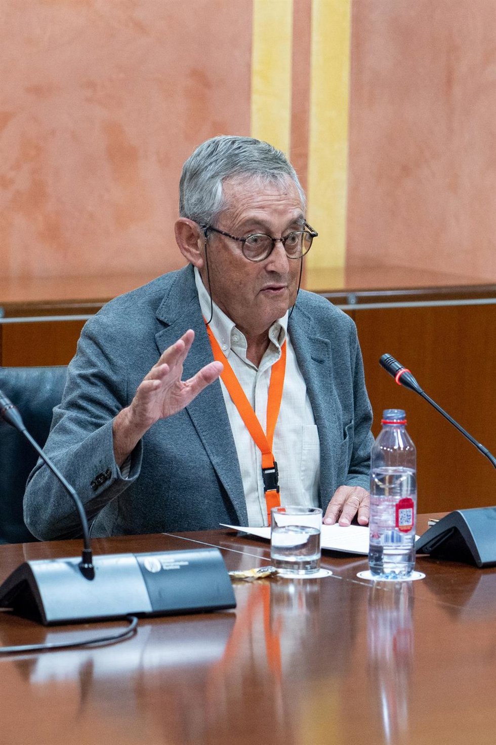 El presidente del Consejo de Participación del Espacio Natural de Doñana, Miguel Delibes de Castroen su comparecencia en la comisión, a 13 de junio de 2023, en Sevilla, (Andalucía, España). Comparecencia de agentes sociales en relación con la proposició