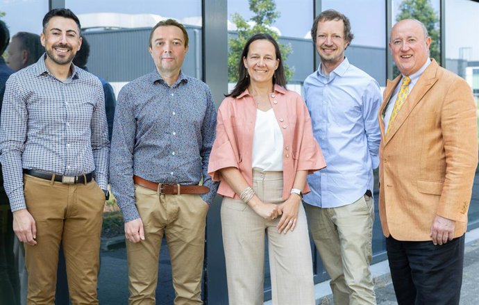 From left to right:  Dr. Ali Darwiche, Dr. Sergey Yakovlev, Dr. Fanny Bardé (CTO), Dr. Matthieu Moors and Huw Hampson-Jones (CEO).