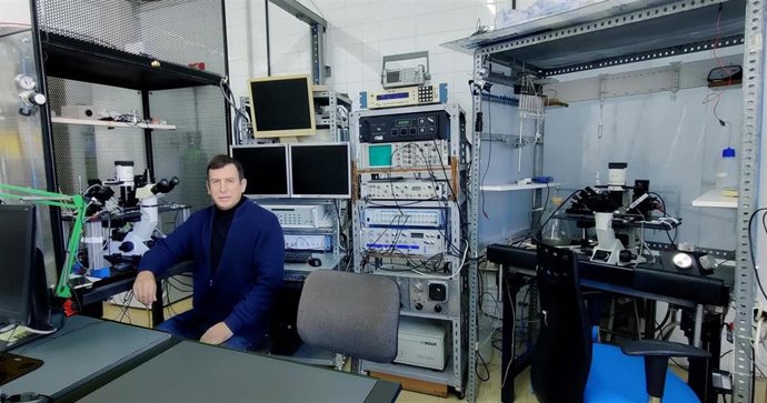 El doctor Ildefonso Martínez de la Fuente, perteneciente al Consejo Superior de Investigaciones Científicas centra sus investigaciones en estudiar la complejidad del metabolismo celular y sus implicaciones en el cáncer.