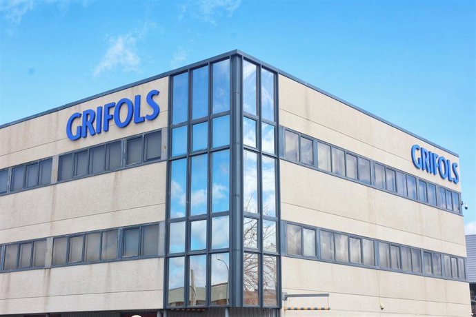 Archivo - Fachada de la sede de Grifols, a 9 de marzo de 2023, en Coslada (Madrid). Especializada en el sector farmacéutico y hospitalario, Grifols es una compañía global líder en el sector de la salud dedicada al desarrollo de medicamentos derivados de