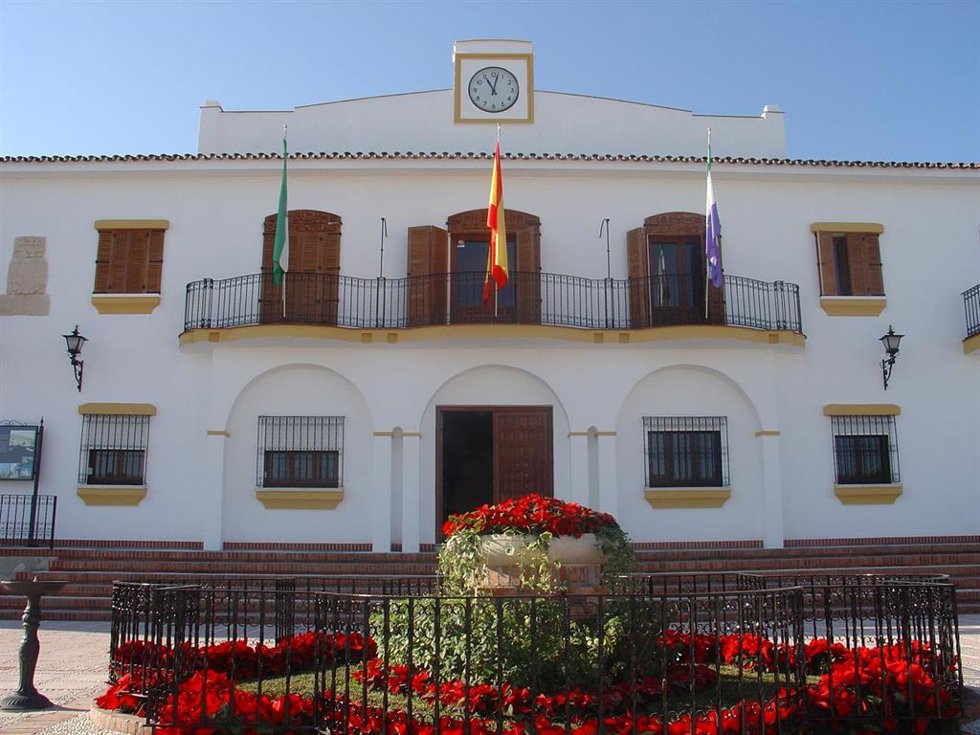 Archivo - El Ayuntamiento de Alhaurín el Grande   en una imagen de archivo 
