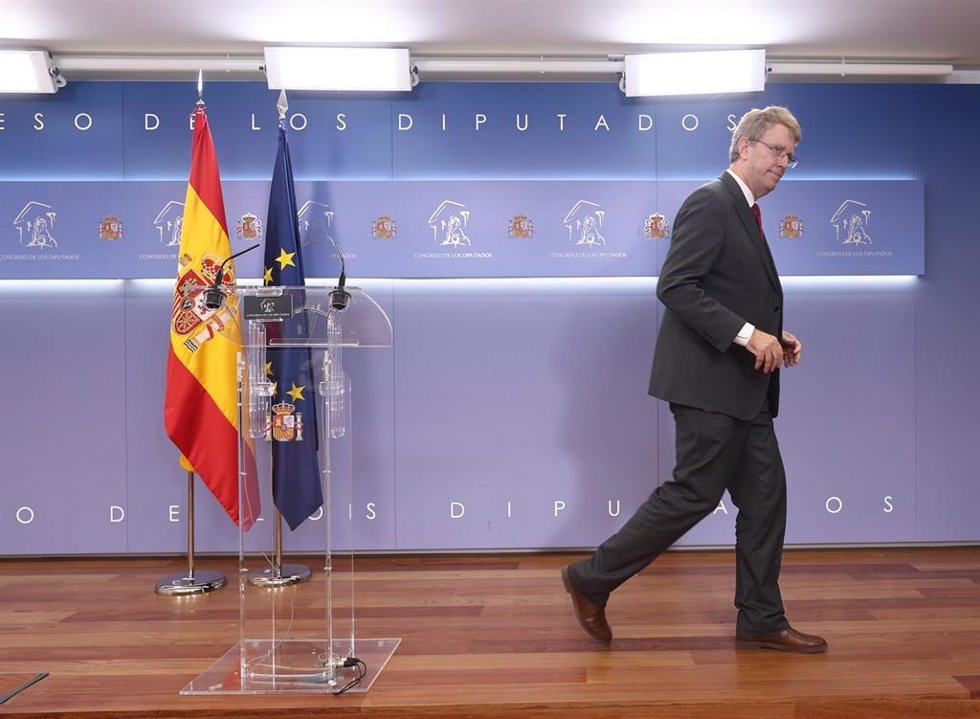 Archivo - El portavoz del PDeCAT en el Congreso, Ferrán Bel, después de intervenir durante una rueda de prensa previa a la Junta de Portavoces, en el Congreso de los Diputados, a 18 de octubre de 2022, en Madrid (España).