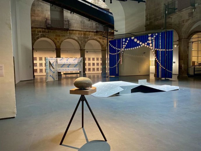 Imagen de la exposición 'Lleno de agujeros' en el Santa Mnica de Barcelona