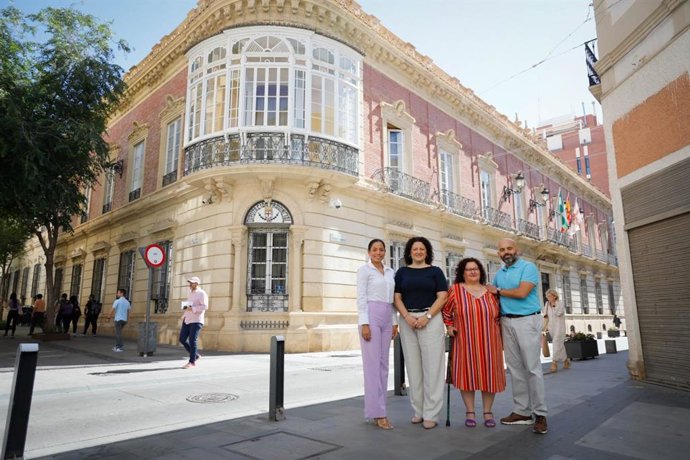 Presentación del desfile de moda con 20 afectados de fibromialgia y fátiga crónica